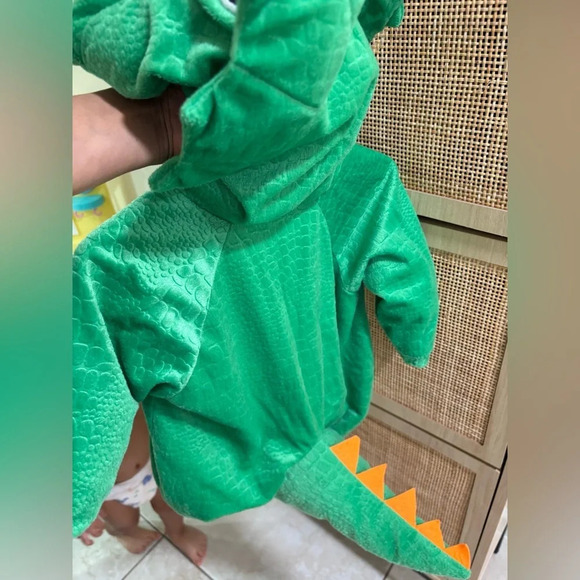 Baby Dragon Costum Size6-12M - Picture 5 of 8